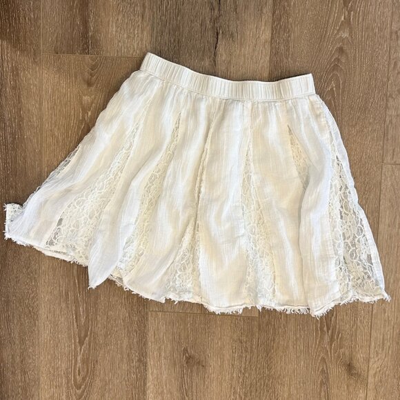 Hollister White Lace Panel Flare Mini Skirt Size S - Picture 2 of 4